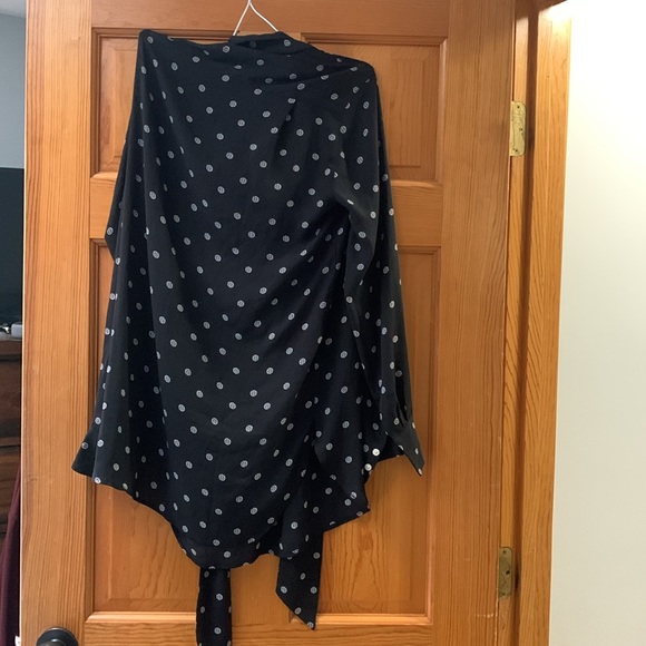 Loft Polka Dot Bow Tie Top - Size M - Picture 3 of 3